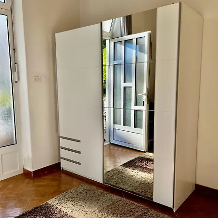 Jure Apartment Makarska